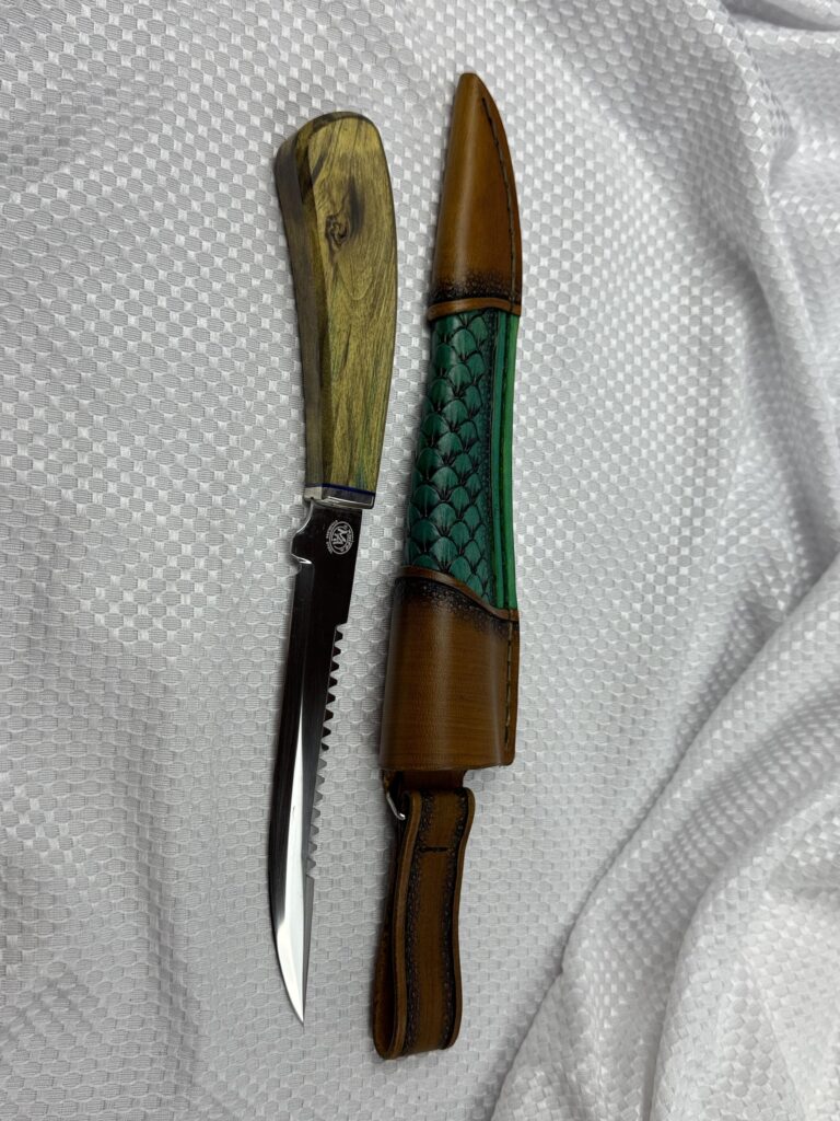 KOŽENÁ POUZDRA K NOŽŮM