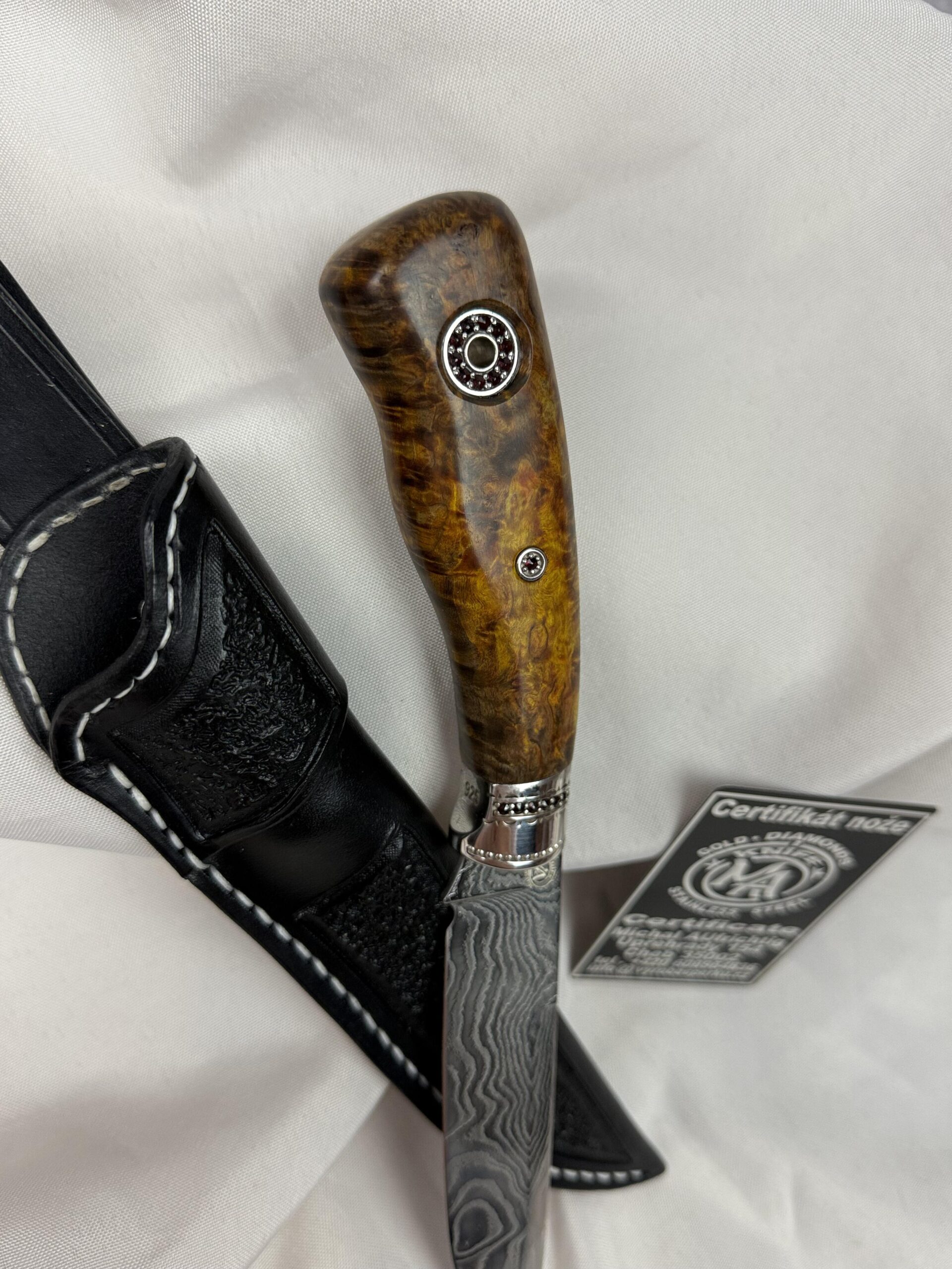 Luxusní nože z damaškové oceli Luxusní nože z damaškové oceli