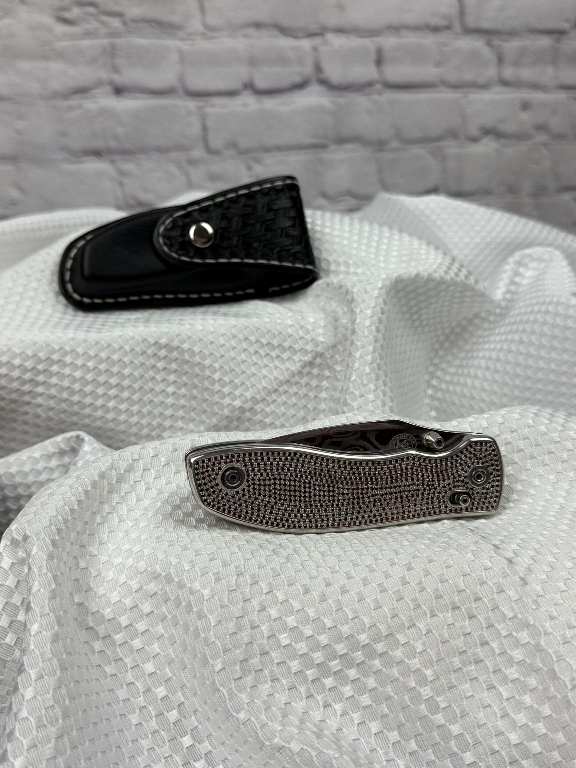 Luxusní zavírací nože z damaškové oceli Luxusní zavírací nože z damaškové oceli