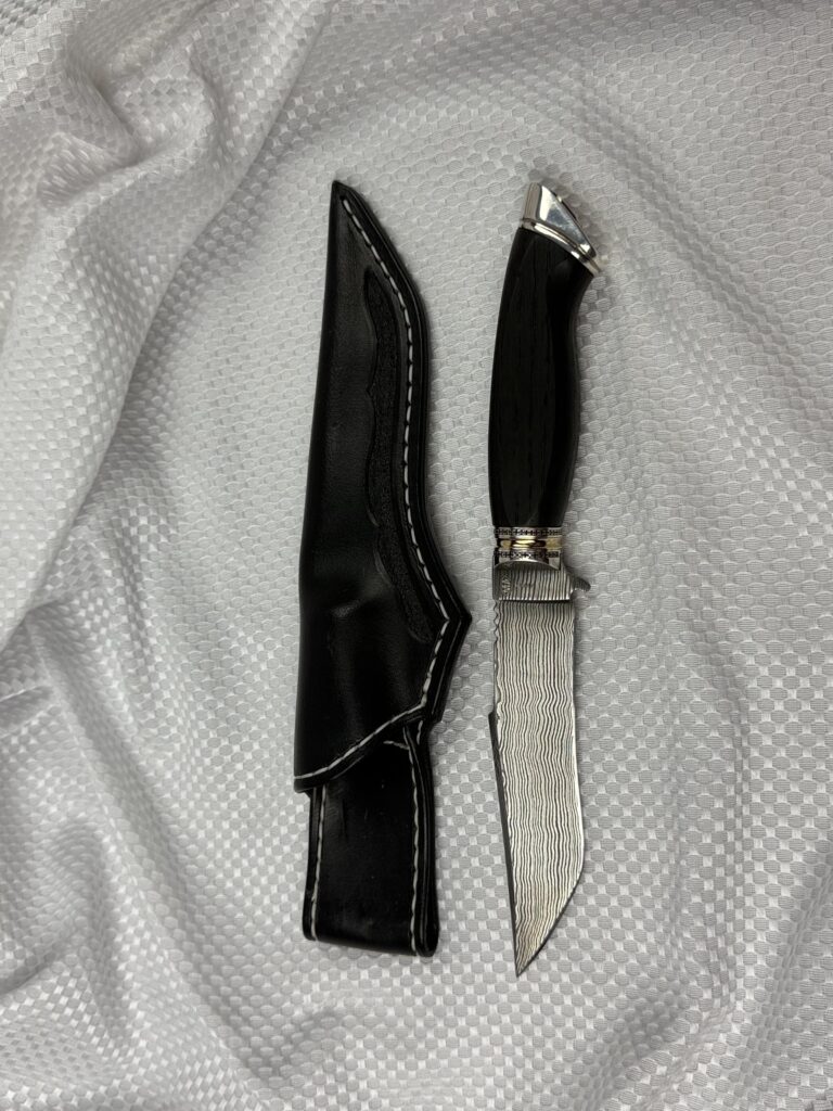 KOŽENÁ POUZDRA K NOŽŮM